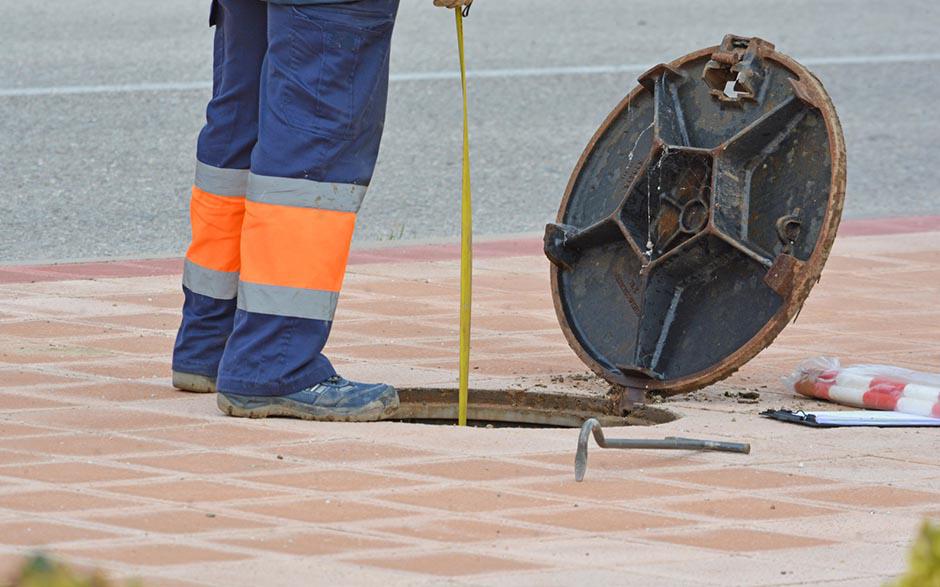 débouchage égouts Paris 17